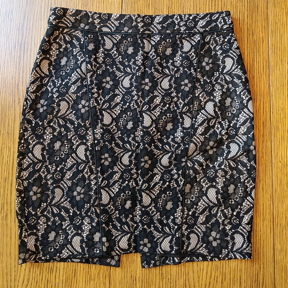 2 for $5 Express Black & Tan Lace Skirt sz 2